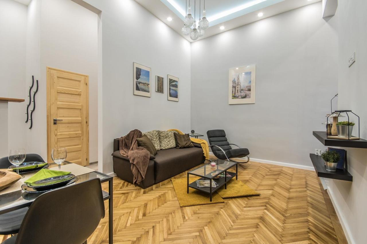 SemmiHome Budapest Semmelweis Street Exterior foto
