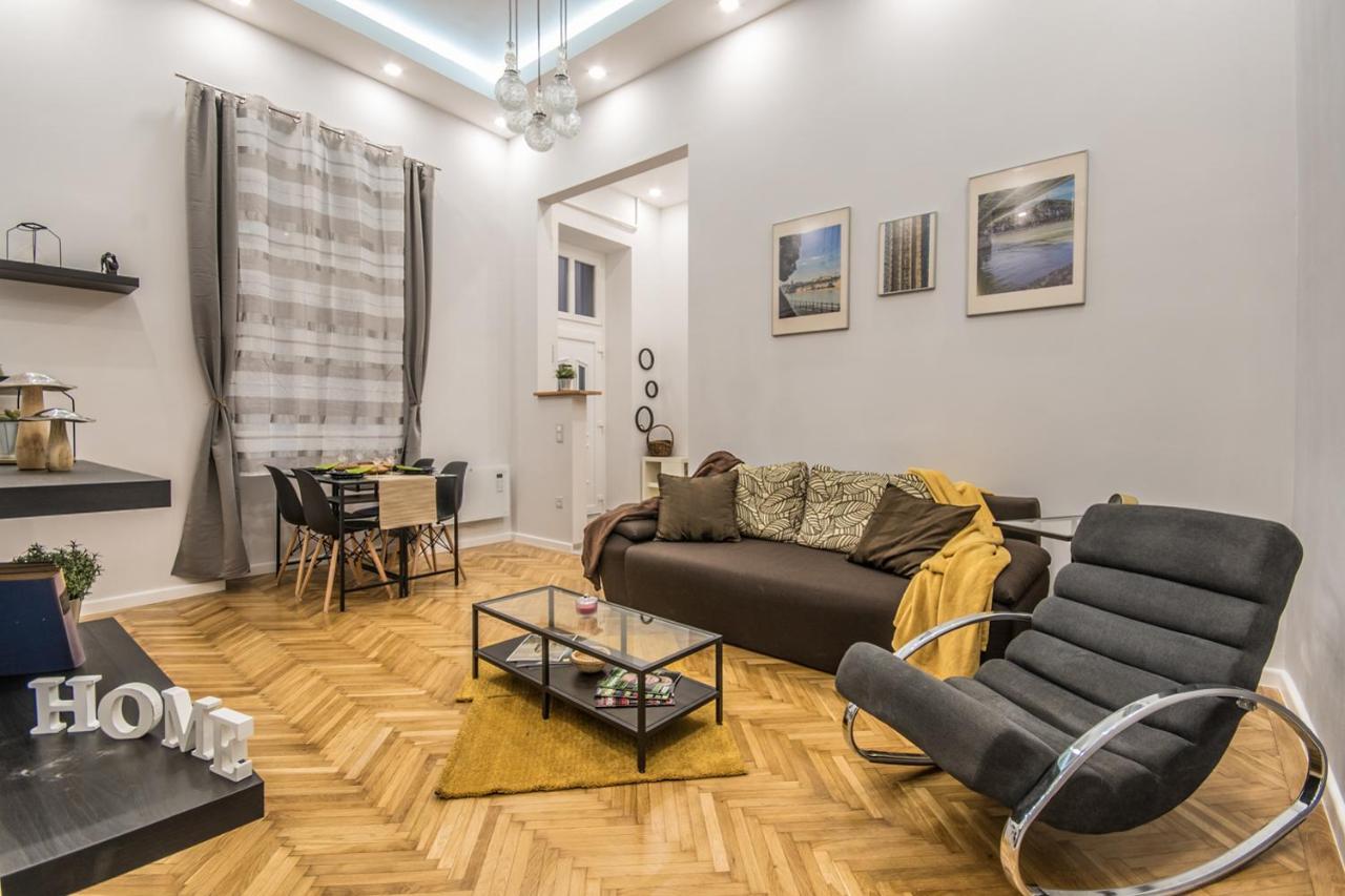 SemmiHome Budapest Semmelweis Street Exterior foto